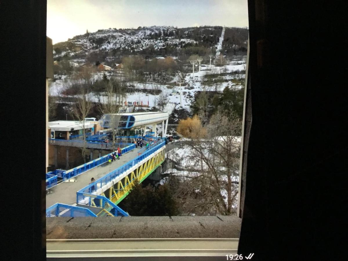 Pied De Piste Avec Terrasse Et Casier A Ski Briançon Esterno foto